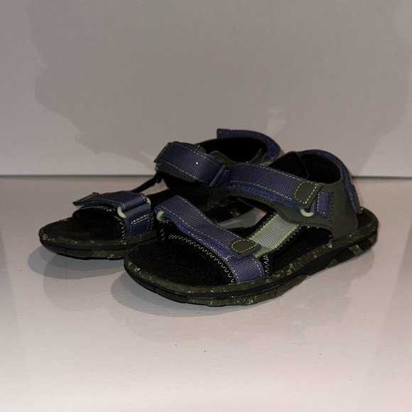 WONDER NATION Trail Water Adjustable Unisex Sandals Size 2 - Picture 3 of 4